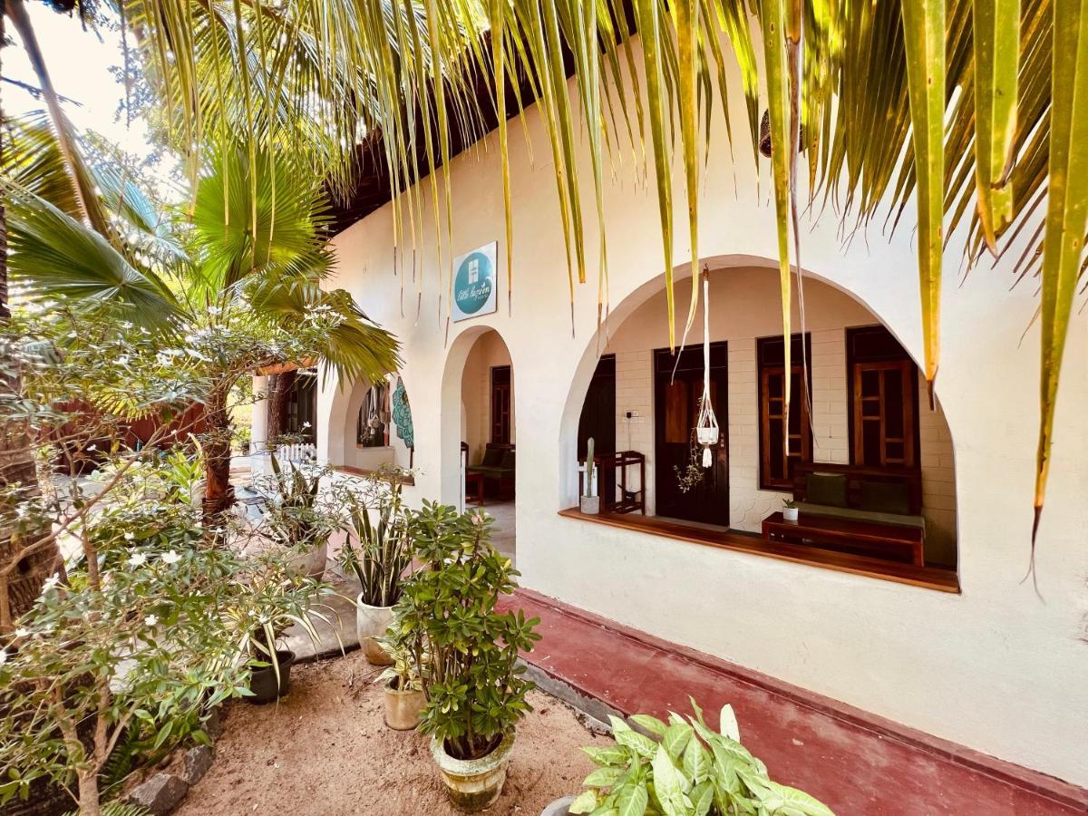 Little Lagoon Hostel Baie d'Arugam Extérieur photo