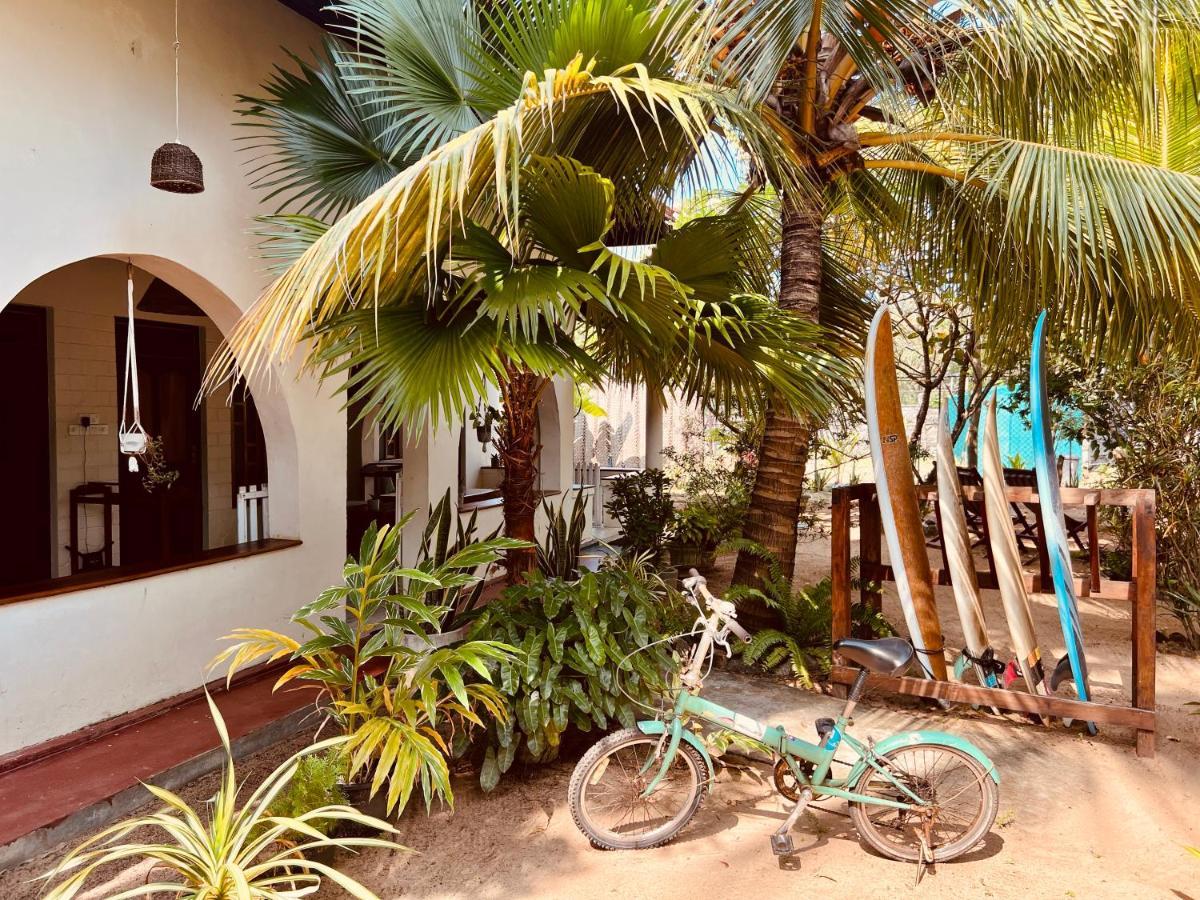 Little Lagoon Hostel Baie d'Arugam Extérieur photo