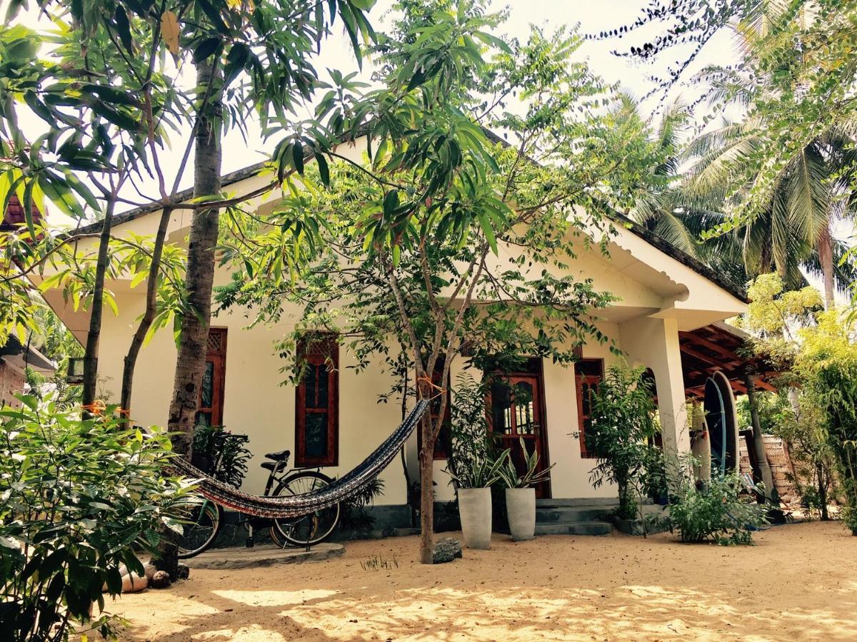 Little Lagoon Hostel Baie d'Arugam Extérieur photo