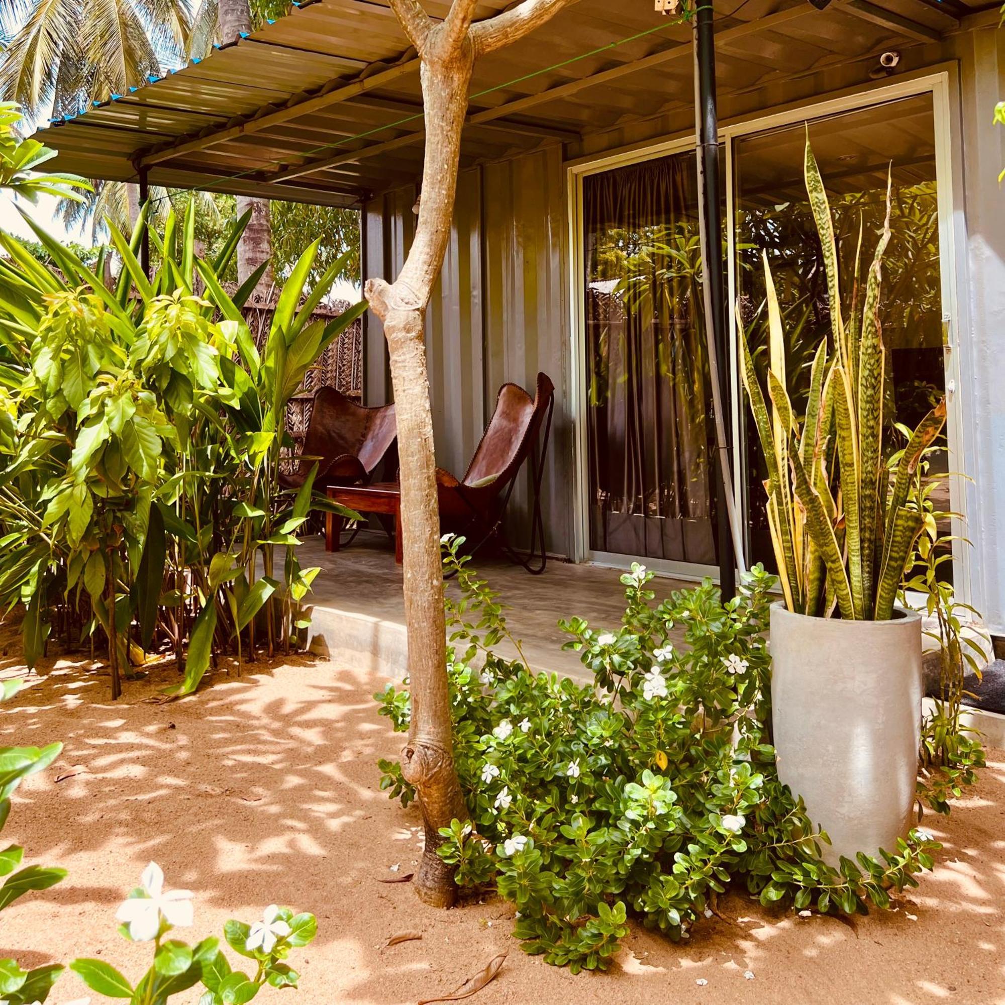 Little Lagoon Hostel Baie d'Arugam Extérieur photo