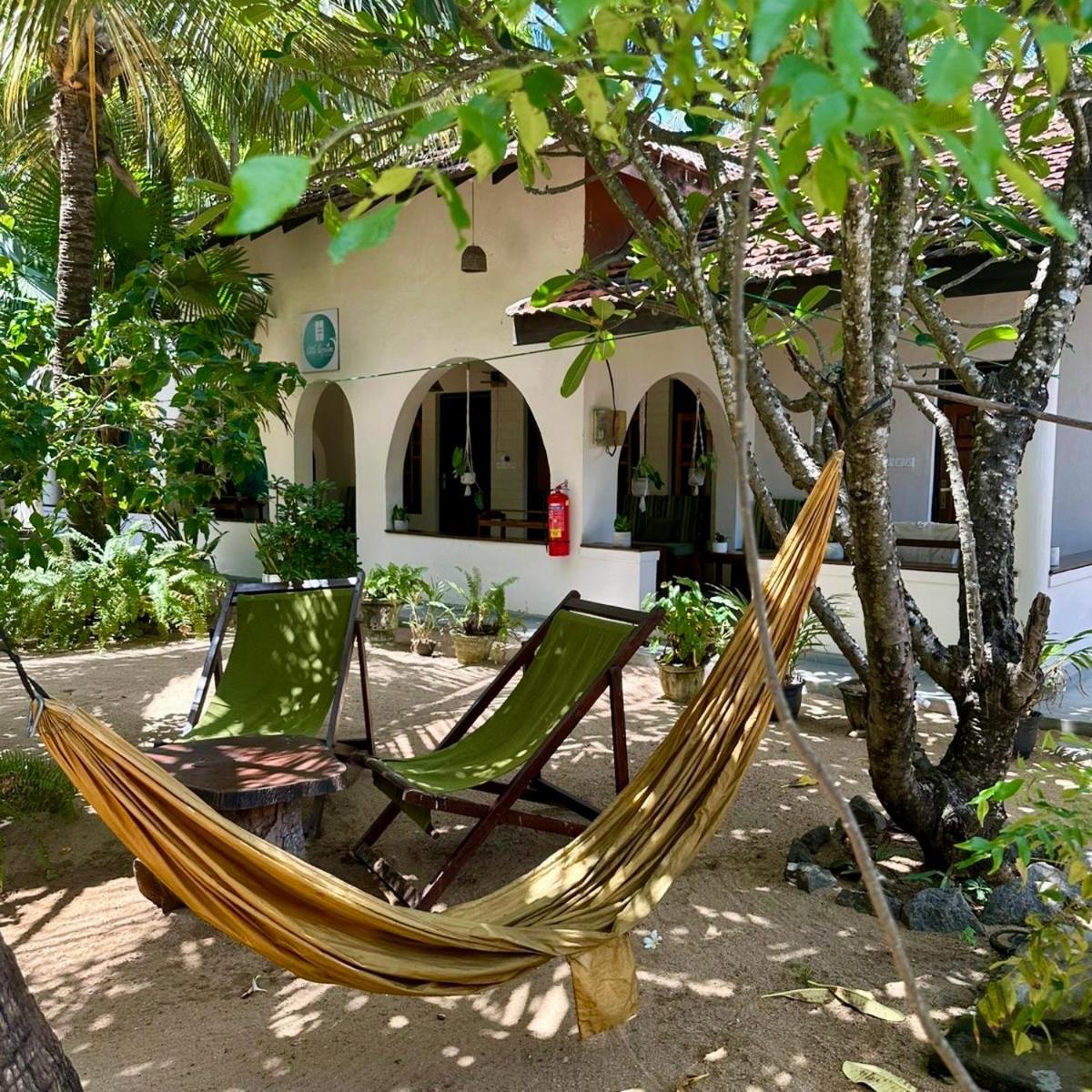 Little Lagoon Hostel Baie d'Arugam Extérieur photo