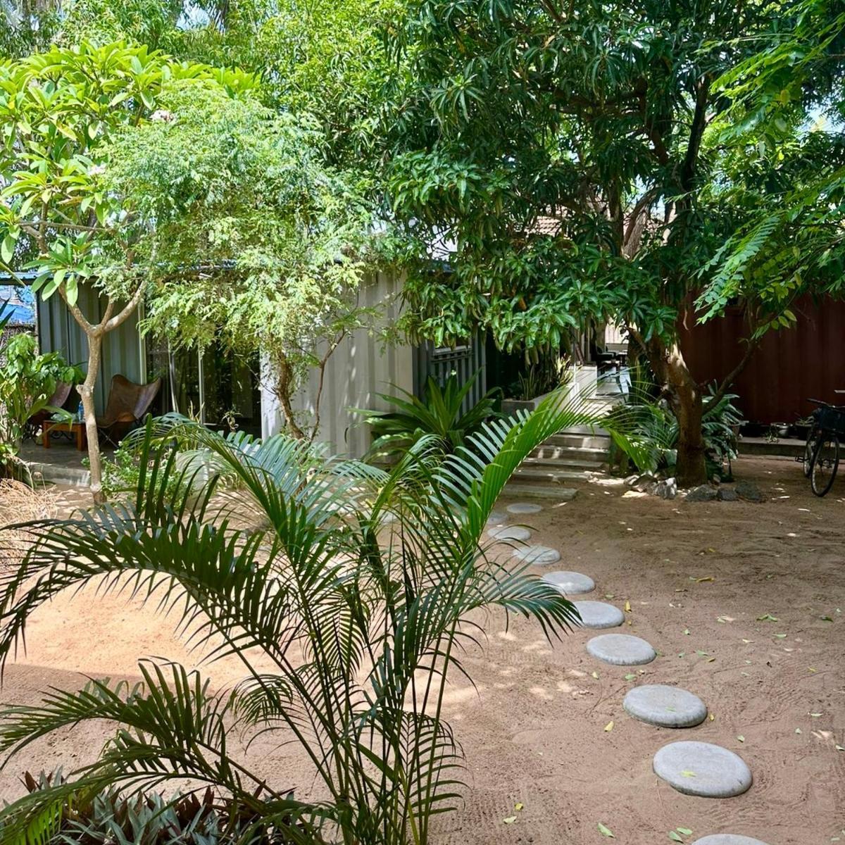 Little Lagoon Hostel Baie d'Arugam Extérieur photo